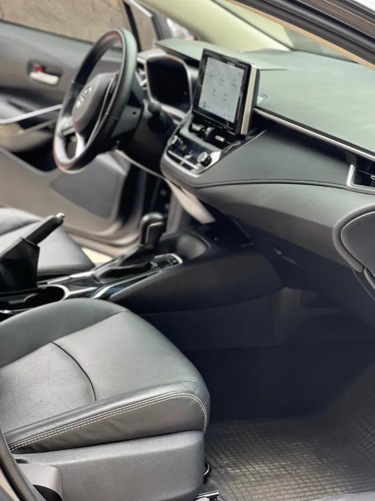 TOYOTA COROLL SE-G HYBRID 2024 publicar en $119.900 (9).webp