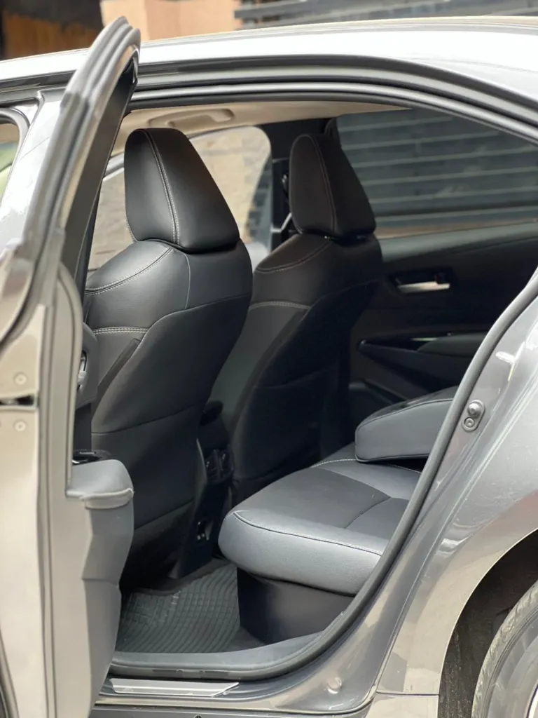 TOYOTA COROLL SE-G HYBRID 2024 publicar en $119.900 (18).webp