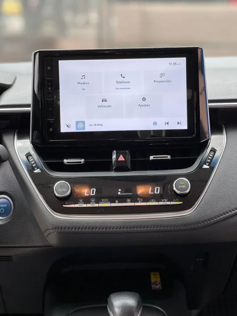 TOYOTA COROLL SE-G HYBRID 2024 publicar en $119.900 (12).webp