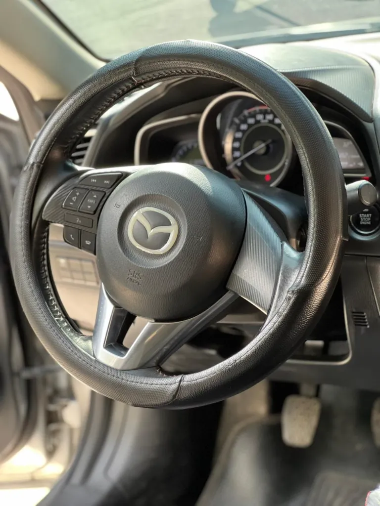 MAZDA 3 TOURING 2.0 MT 2017 (14).webp