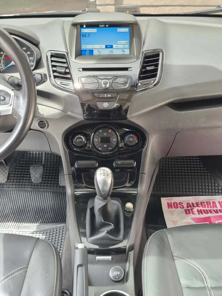 FORD FIESTA TITANIUM HATCHBACK MT 2016  (21).webp