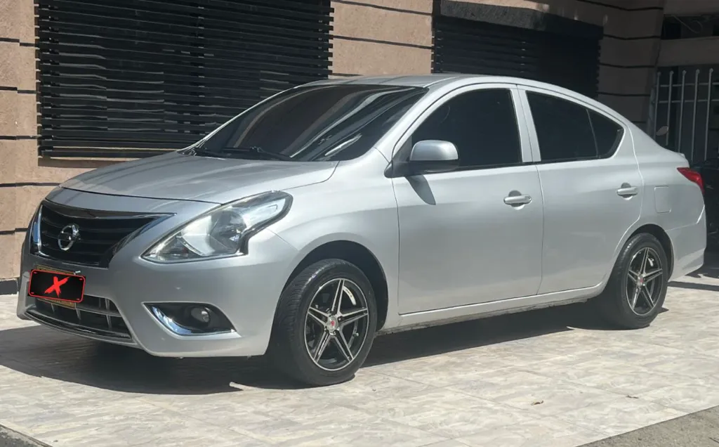 NISSAN VERSA SENSE MT 2020 (1).webp