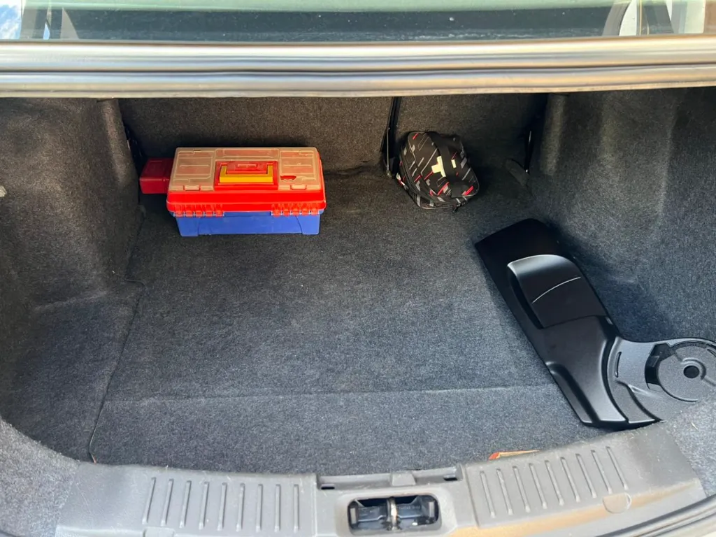 FORD FIESTA SE SEDAN MT 2016 (22).webp