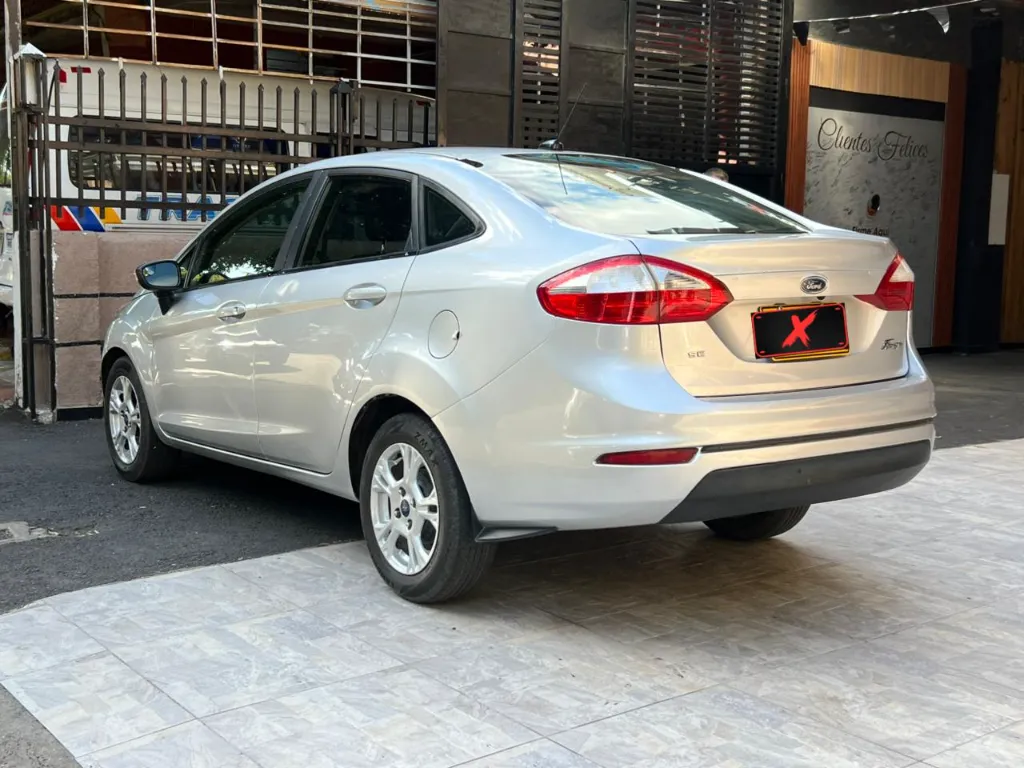 FORD FIESTA SE SEDAN MT 2016 (4).webp