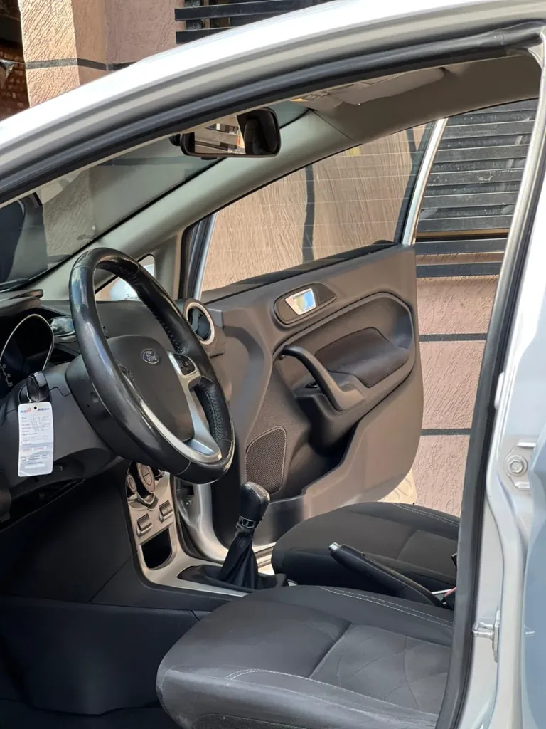 FORD FIESTA SE SEDAN MT 2016 (9).webp