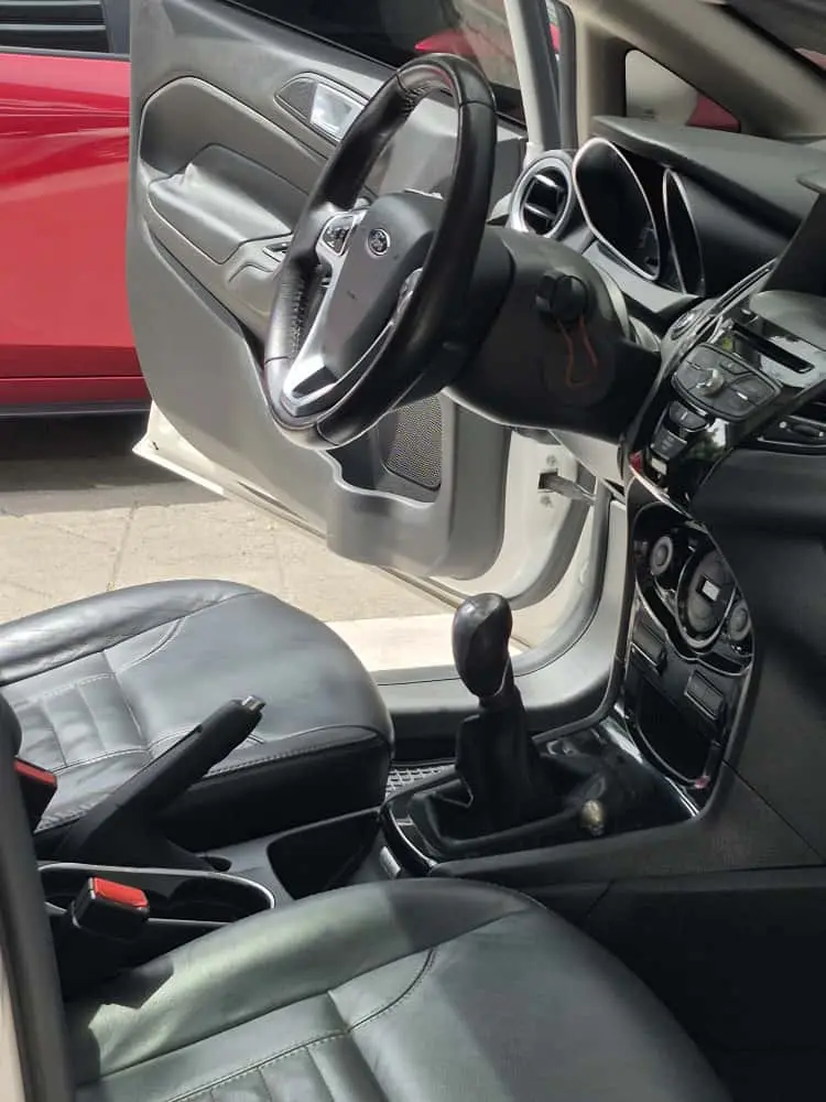 FORD FIESTA TITANIUM HATCHBACK MT 2016  (25).webp