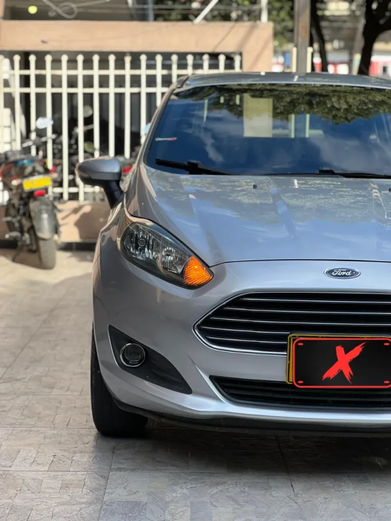 FORD FIESTA SE SEDAN MT 2016 (7).webp