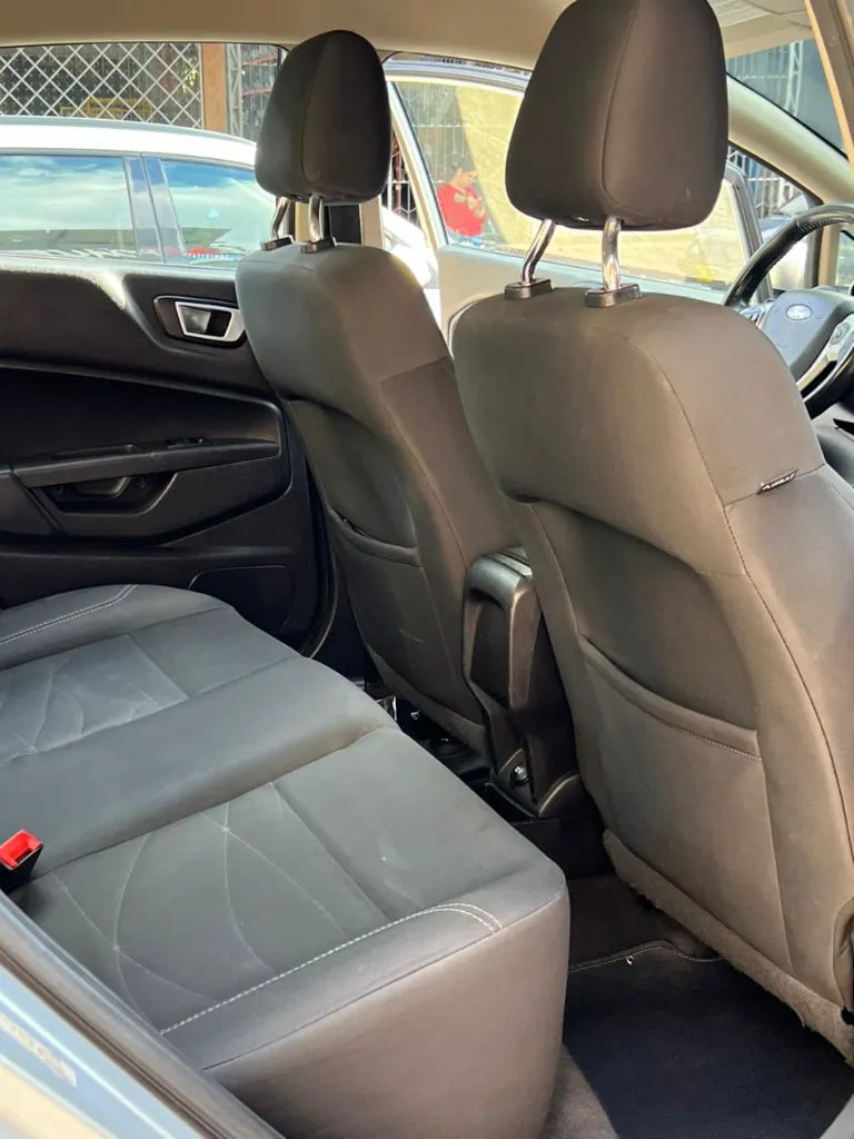 FORD FIESTA SE SEDAN MT 2016 (20).webp