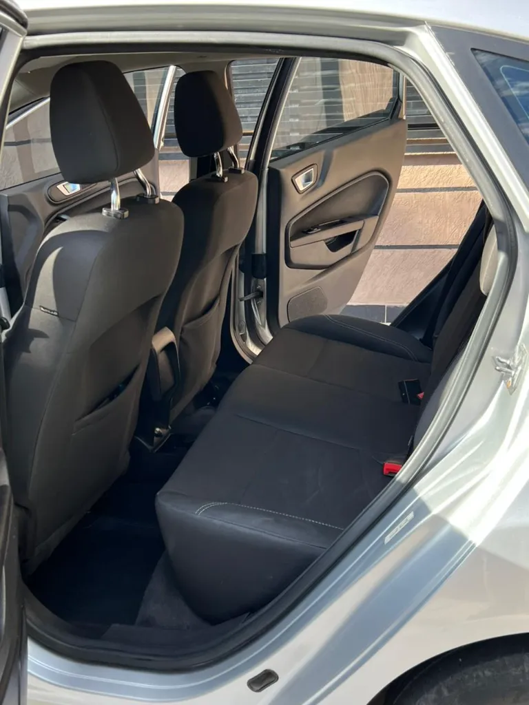 FORD FIESTA SE SEDAN MT 2016 (21).webp