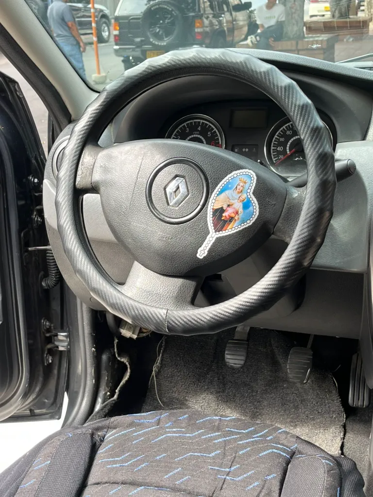 RENAULT LOGAN DYNAMIQUE MOD 2014  (11).webp