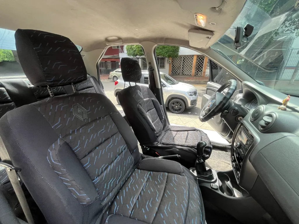 RENAULT LOGAN DYNAMIQUE MOD 2014  (16).webp