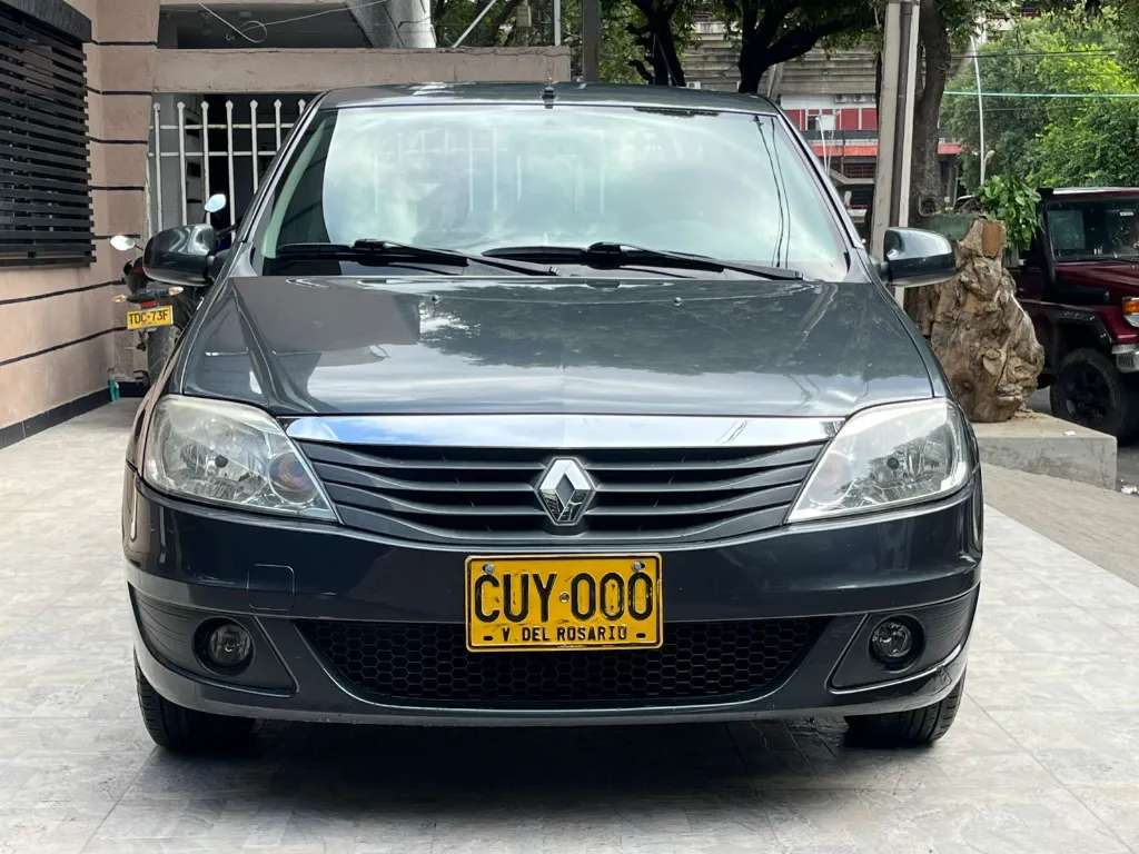 RENAULT LOGAN DYNAMIQUE MOD 2014  (2).webp