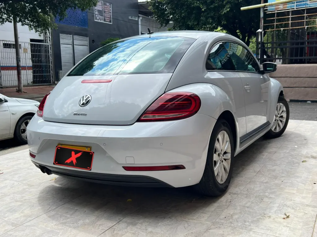 VOLKSWAGEN BEETLE 2.5 TP 2017  (6).webp