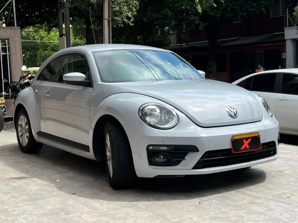 VOLKSWAGEN BEETLE 2.5 TP 2017  (3).webp