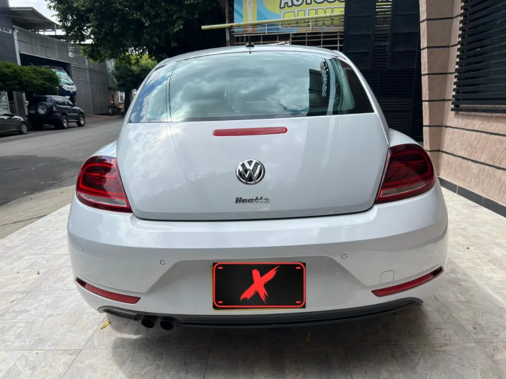 VOLKSWAGEN BEETLE 2.5 TP 2017  (5).webp