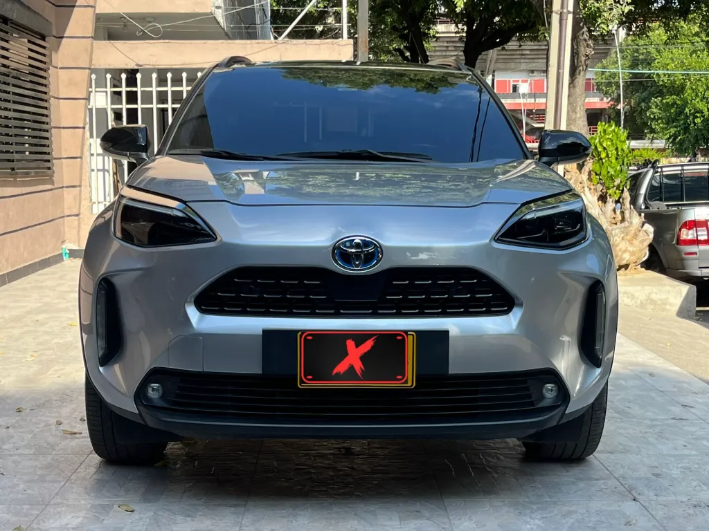TOYOTA YARIS CROSS XLS HEV 2024 (2).webp