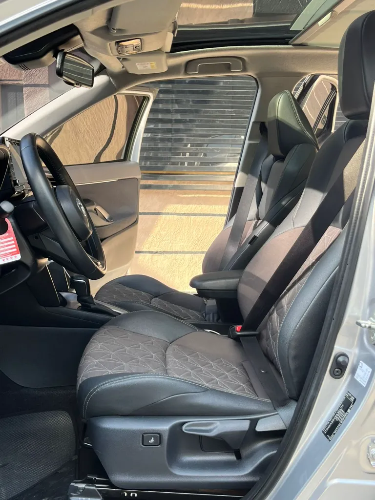 TOYOTA YARIS CROSS XLS HEV 2024 (19).webp