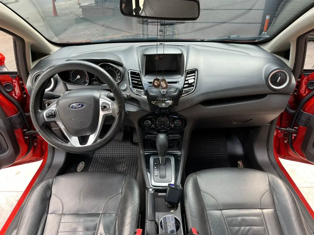 FORD FIESTA TITANIUM 2018
