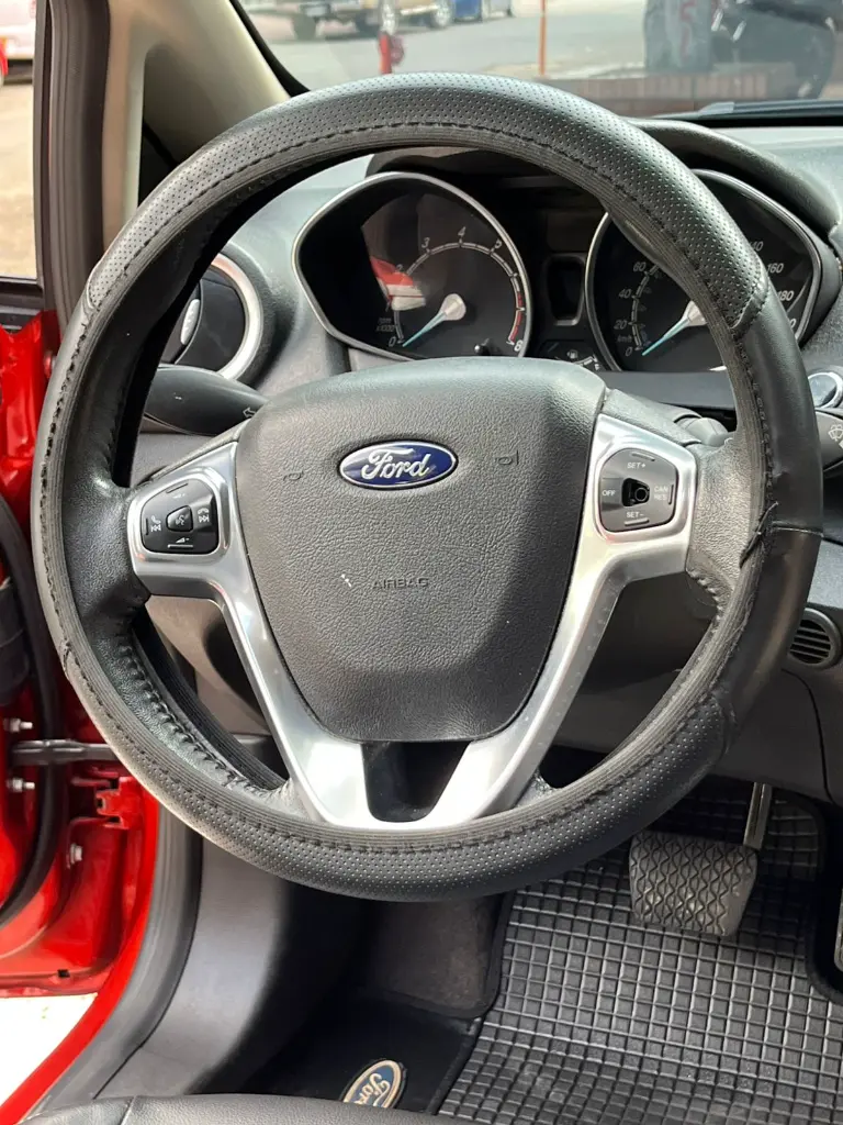 FORD FIESTA TITANIUM 2018