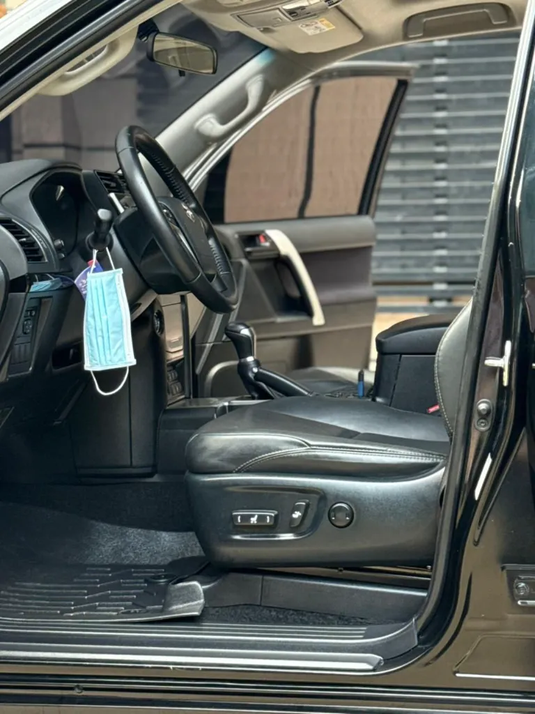 TOYOTA PRADO TX-L 4.0 GASOLINA 2022 (11).webp