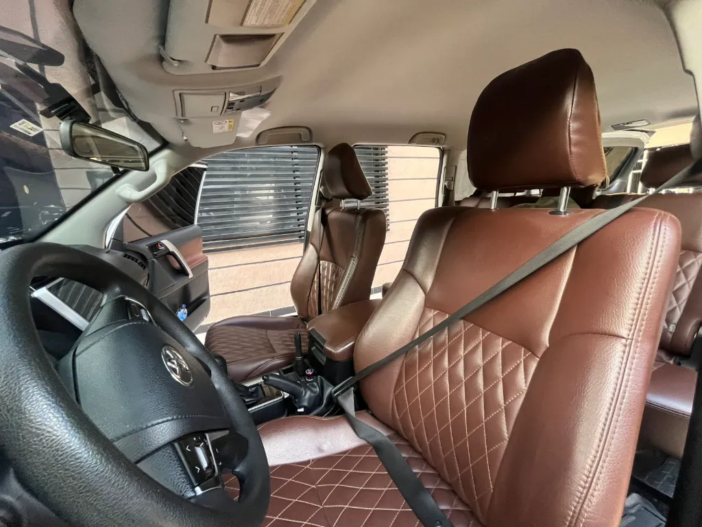 TOYOTA PRADO TX 2022 DIESEL BLINDAJE 2+ (14).webp