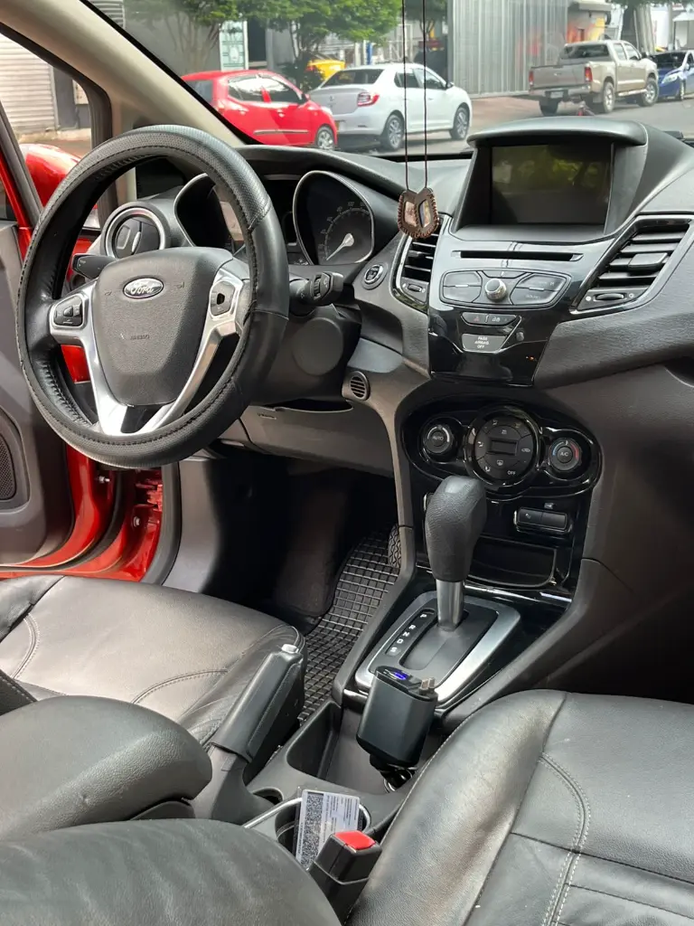 FORD FIESTA TITANIUM 2018