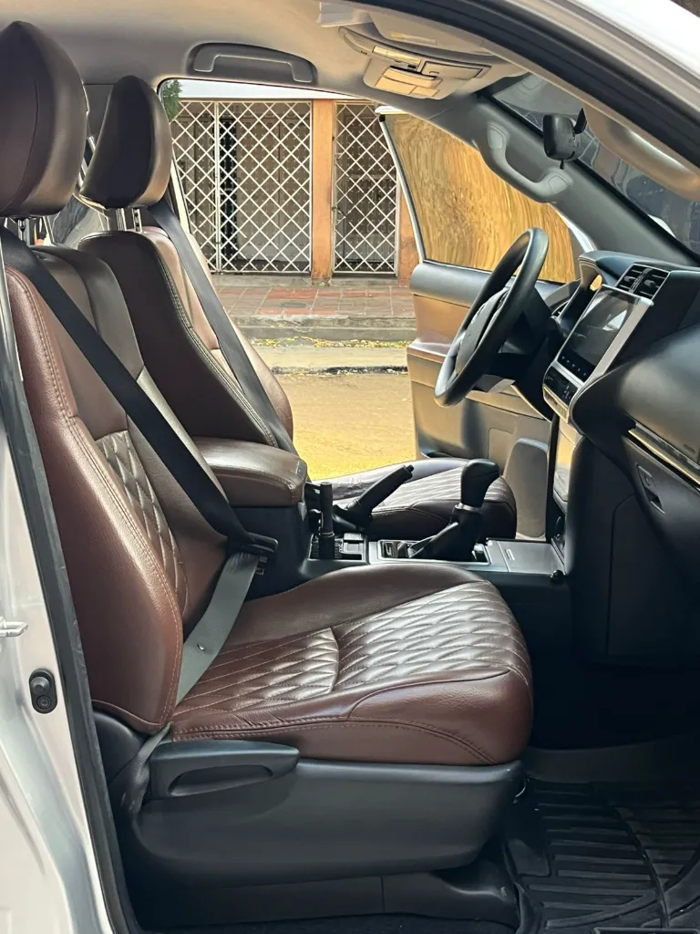 TOYOTA PRADO TX 2022 DIESEL BLINDAJE 2+ (18).webp