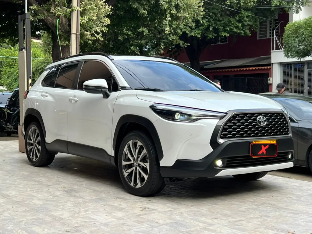 TOYOTA COROLLA CROSS XE-I GASOLINA 2023 publicar en $127.900 (3).webp