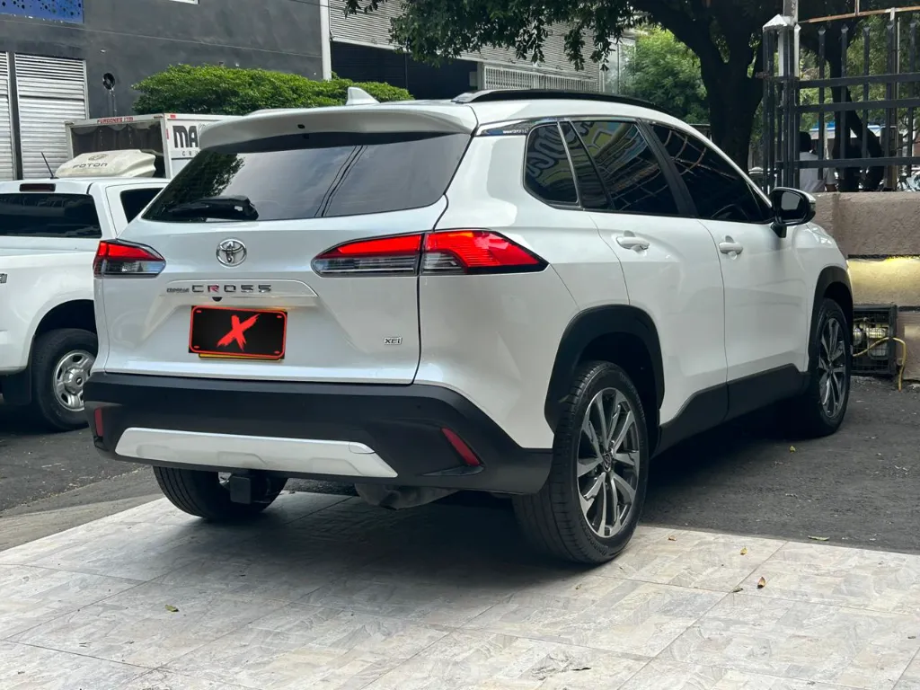 TOYOTA COROLLA CROSS XE-I GASOLINA 2023 publicar en $127.900 (6).webp