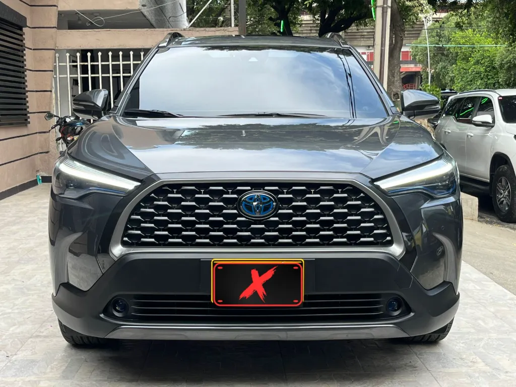 TOYOTA COROLLA CROSS HYBRID MOD 2024  (2).webp