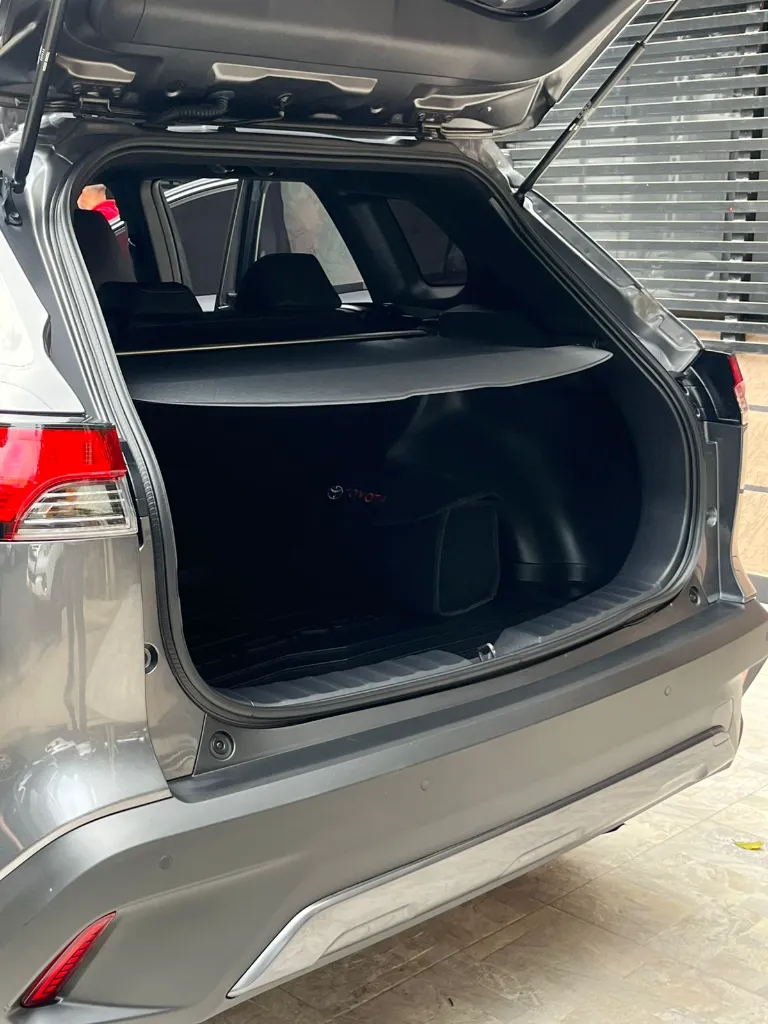 TOYOTA COROLLA CROSS HYBRID MOD 2024  (23).webp