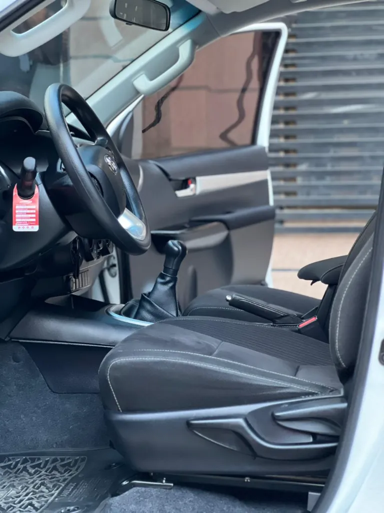 TOYOTA HILUX 2.7 GASOLINA 4X4 MT 2022  (20).webp