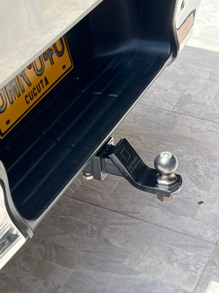 TOYOTA HILUX SRV 2.8 DIÉSEL 4X4 BLINDAJE 2+ 2020 publicar en $223.900 (26).webp