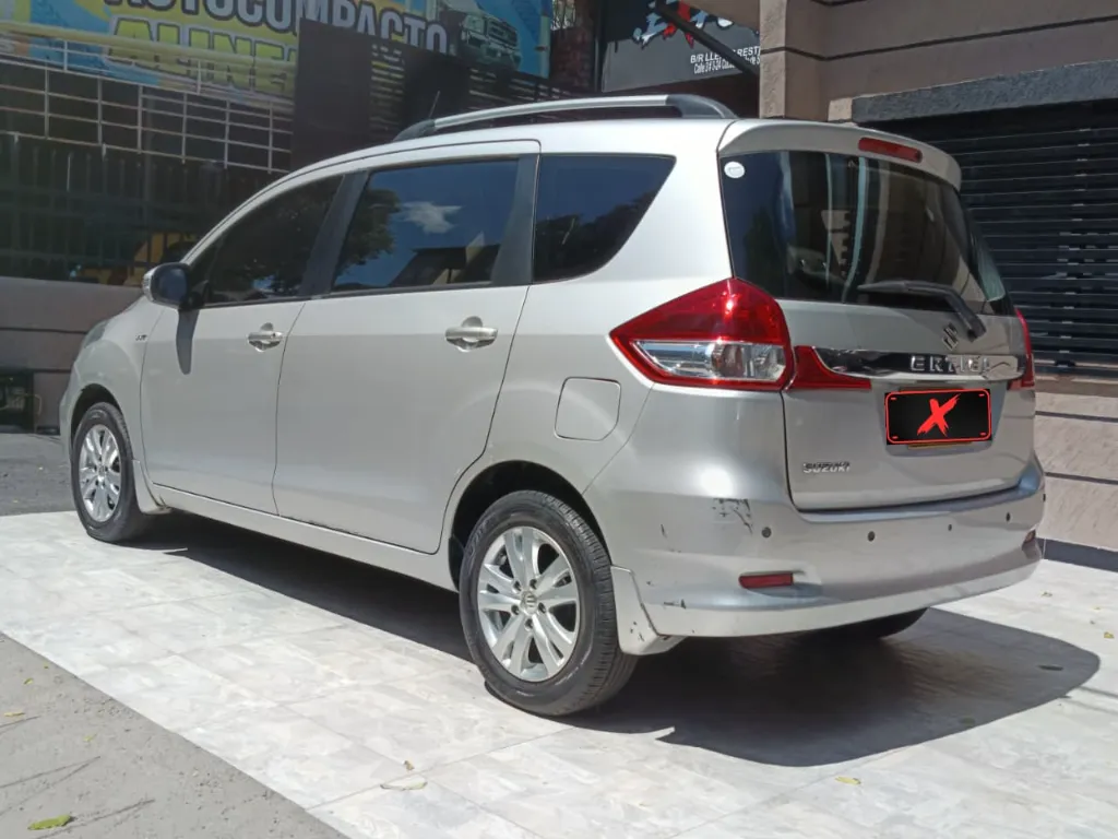 SUZUKI ERTIGA AUTOMATICA 2018 (4).webp