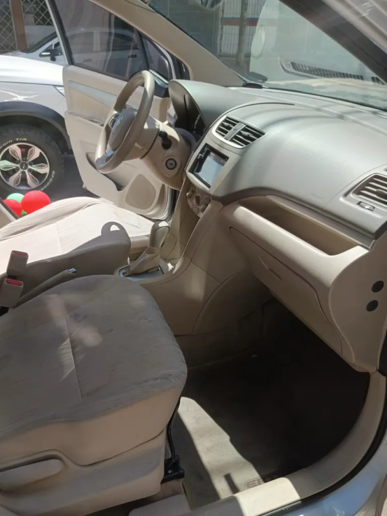 SUZUKI ERTIGA AUTOMATICA 2018 (11).webp