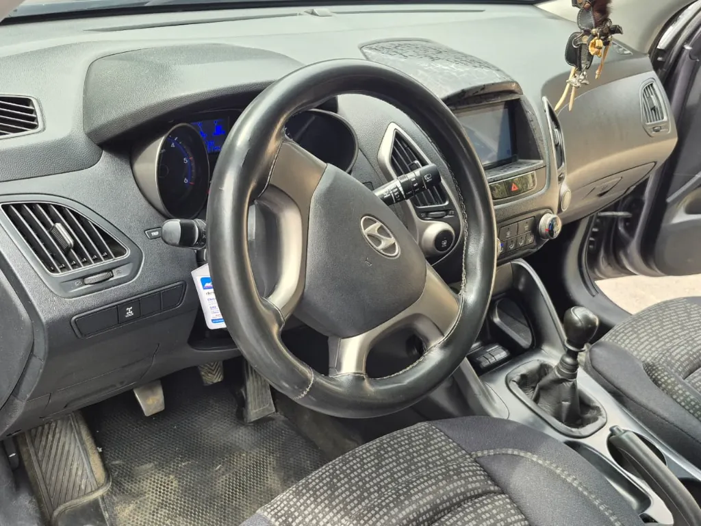 HYUNDAI TUCSON IX35 4WD MECANICA DIESEL 2012 (10).webp