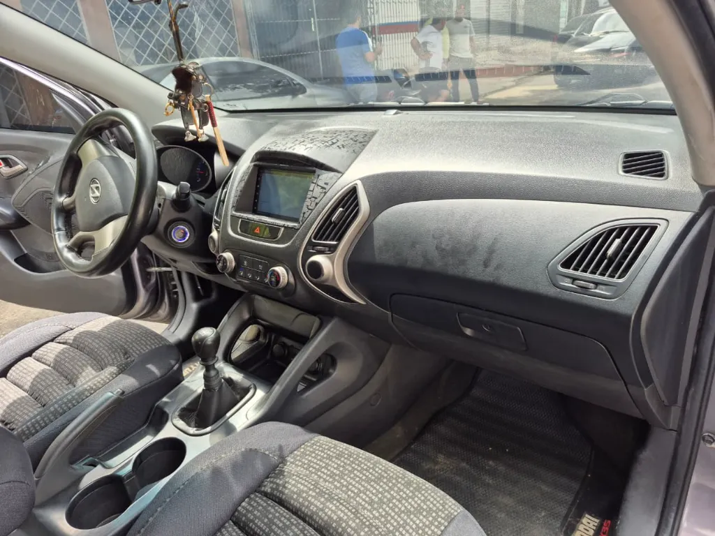 HYUNDAI TUCSON IX35 4WD MECANICA DIESEL 2012 (17).webp