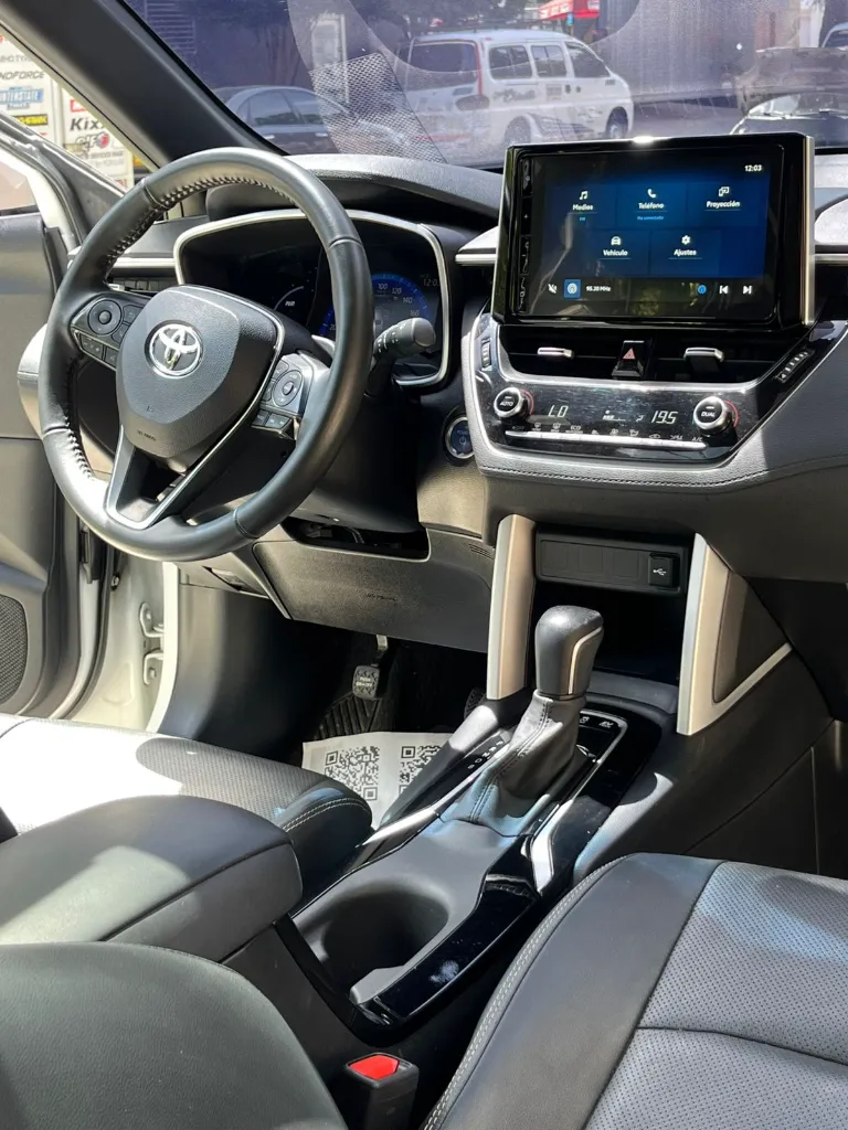 TOYOTA COROLLA CROSS SEG HYBRID MOD 2023 (14).webp