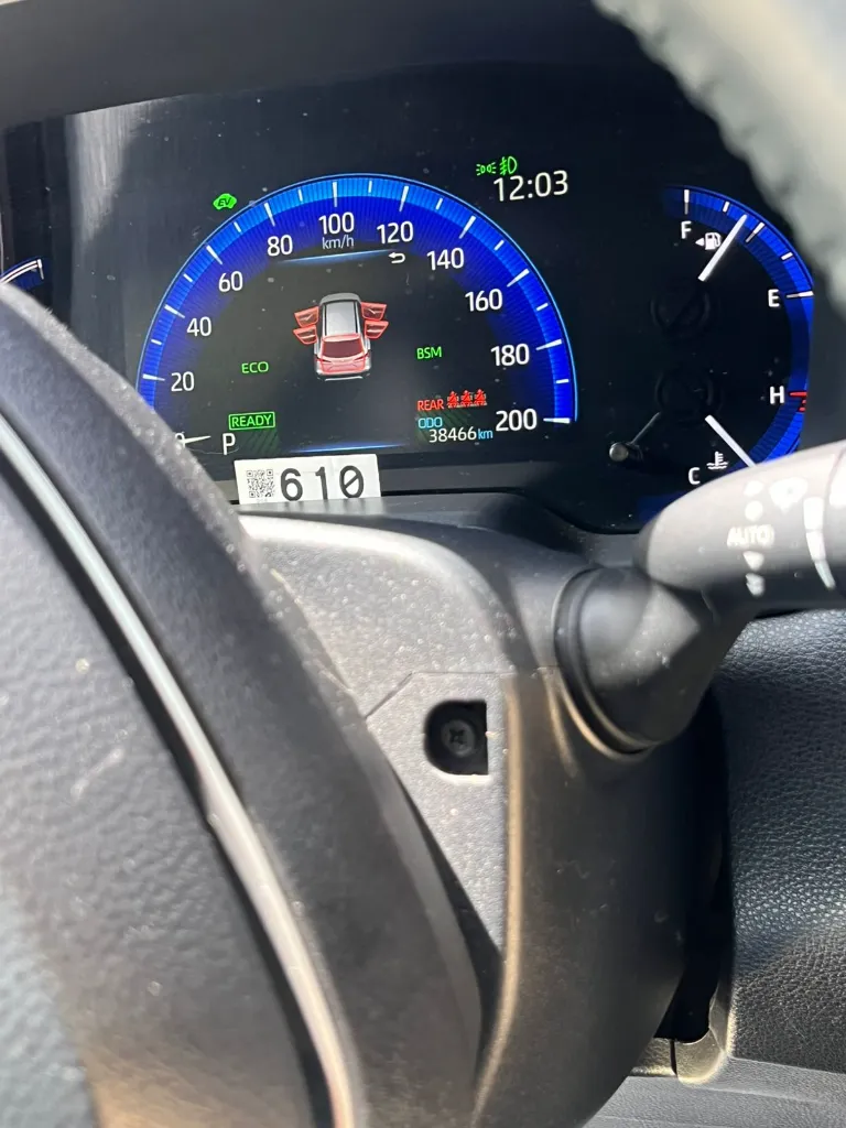 TOYOTA COROLLA CROSS SEG HYBRID MOD 2023 (13).webp