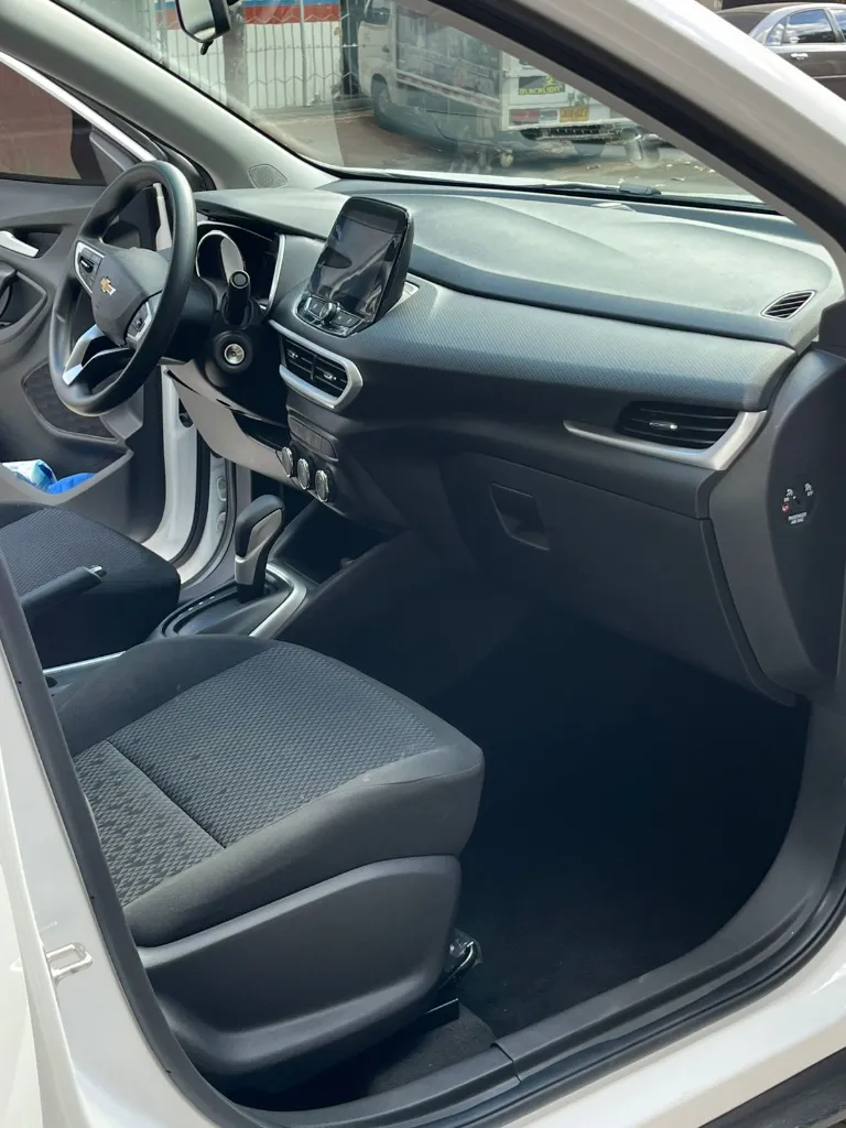 CHEVROLET TRACKER TURBO AUT MOD 2023 (11).webp