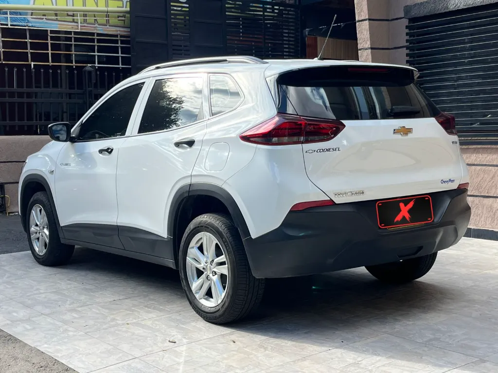 CHEVROLET TRACKER TURBO AUT MOD 2023 (4).webp