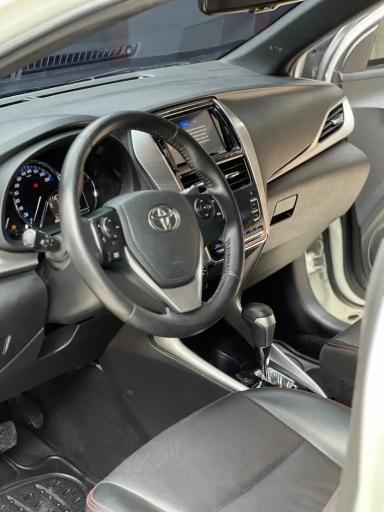TOYOTA YARIS S 1.5 HB 2021  (8).webp