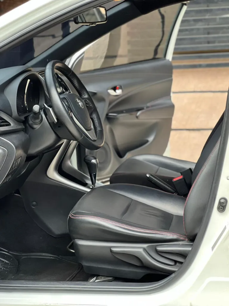 TOYOTA YARIS S 1.5 HB 2021  (7).webp