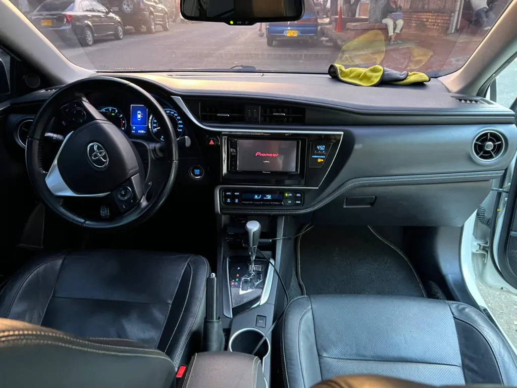 TOYOTA COROLLA SE-G 2019 (9).webp