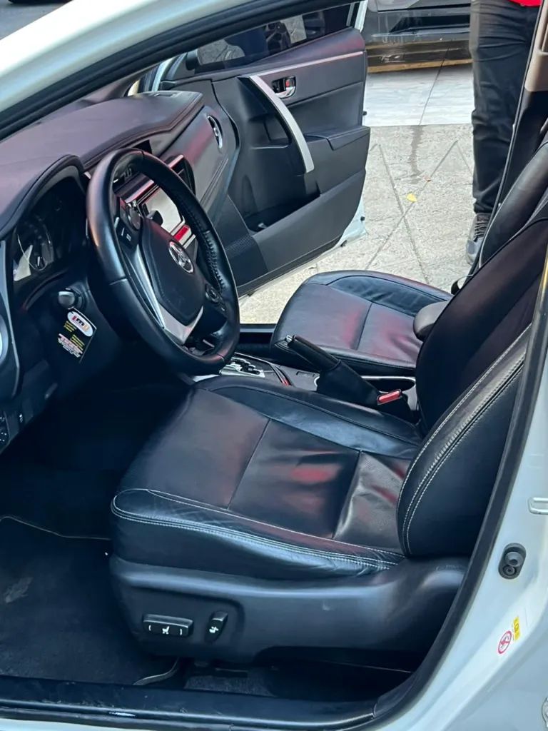 TOYOTA COROLLA SE-G 2019 (8).webp