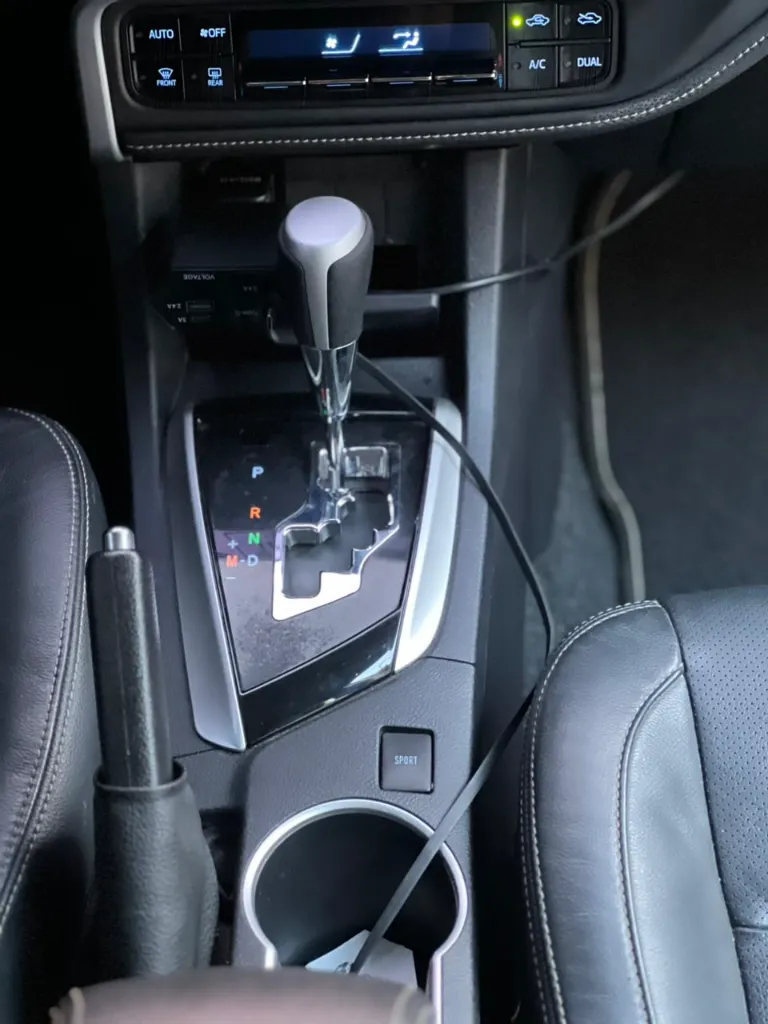 TOYOTA COROLLA SE-G 2019 (7).webp