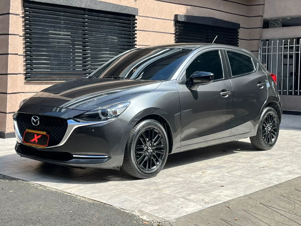 MAZDA 2 TOURING AUTOMATICO MOD 2023 (1).webp