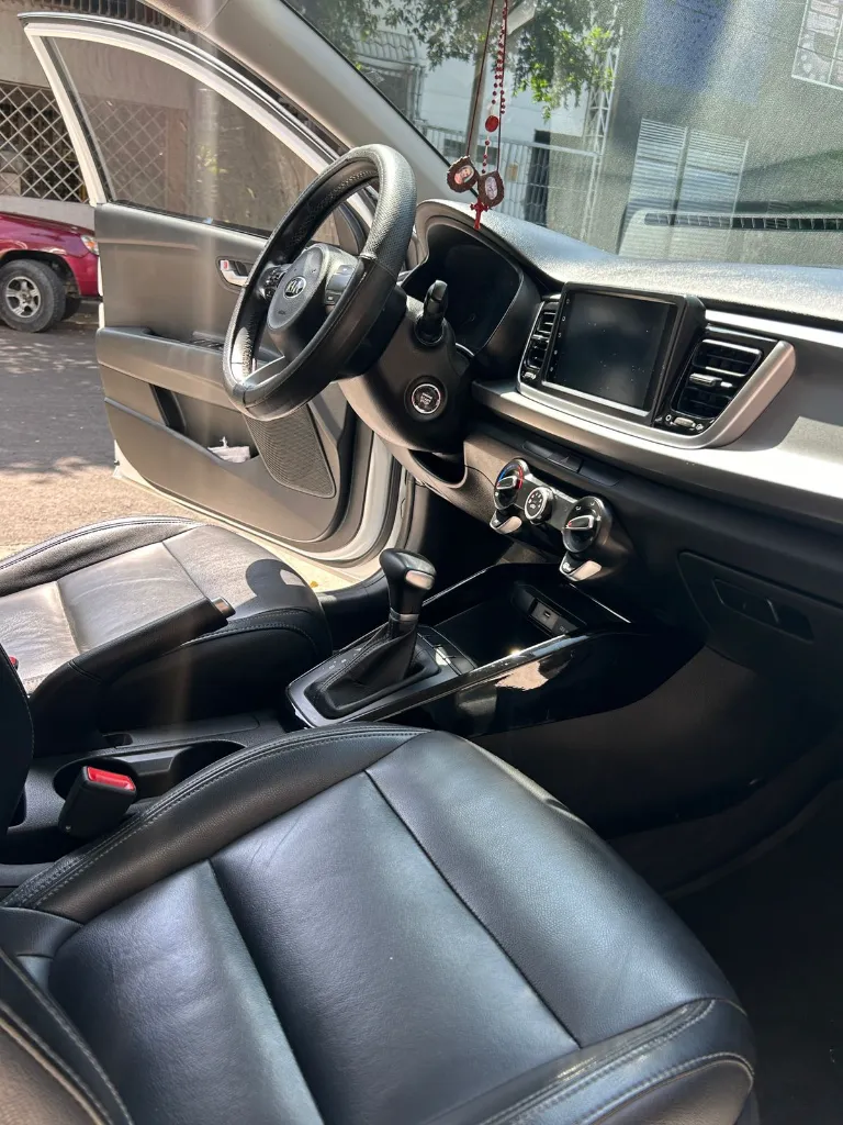 KIA RIO ZENITH AT 2022  (19).webp