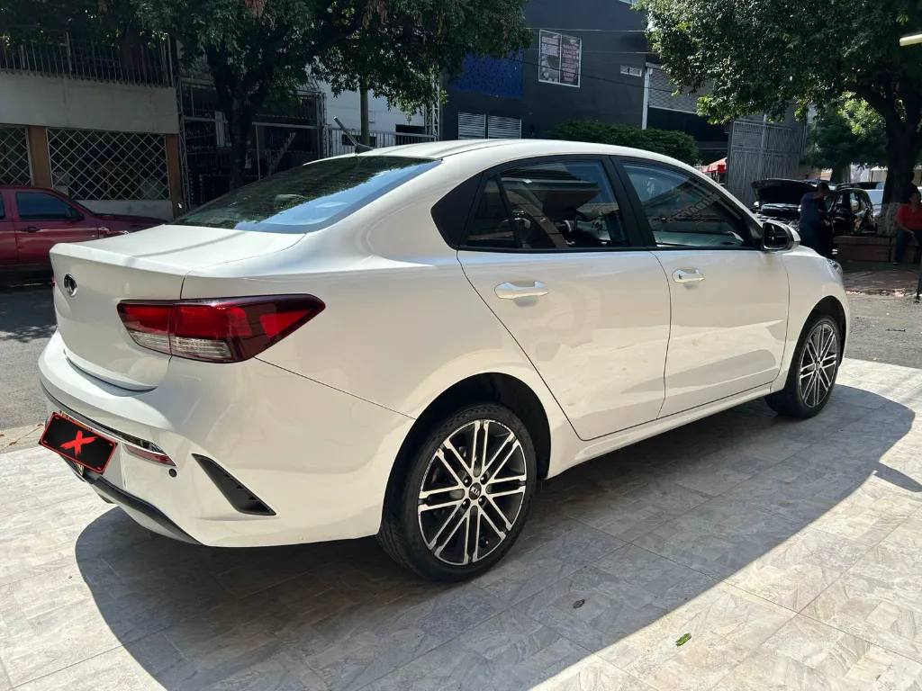 KIA RIO ZENITH AT 2022  (6).webp