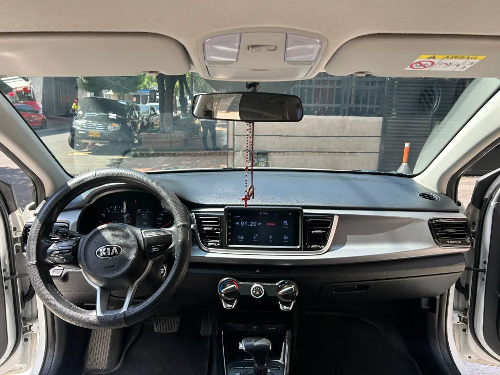 KIA RIO ZENITH AT 2022  (16).webp